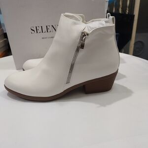 SelenePair Women's Classic Stacked Heel Ankle Boots Fashion Round Toe Suede...